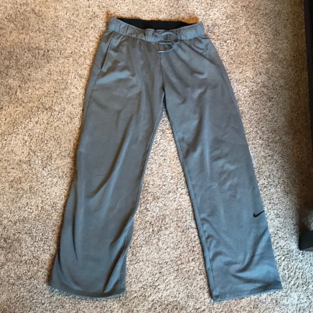 Nike lounge pants